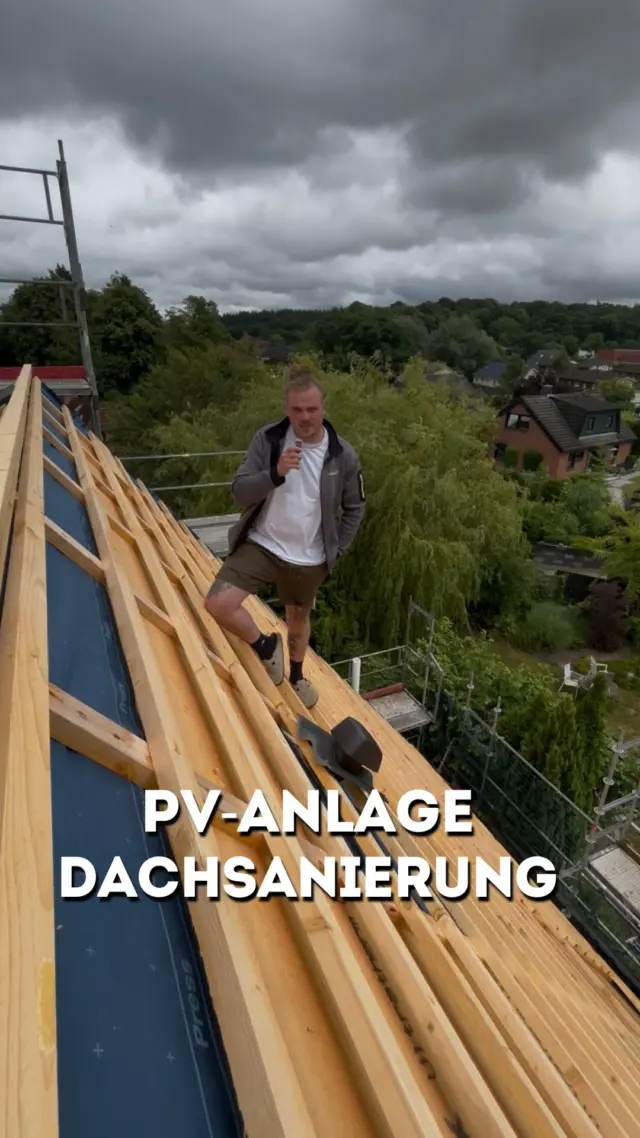 Bei der Dachsanierung geht’s weiter mit der PV-Anlage😎💪🏼🏠

#schleswigholstein #handwerk #baustelle